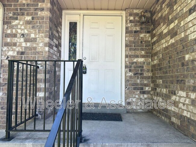 Foto del edificio - 1315 Brooke Ln