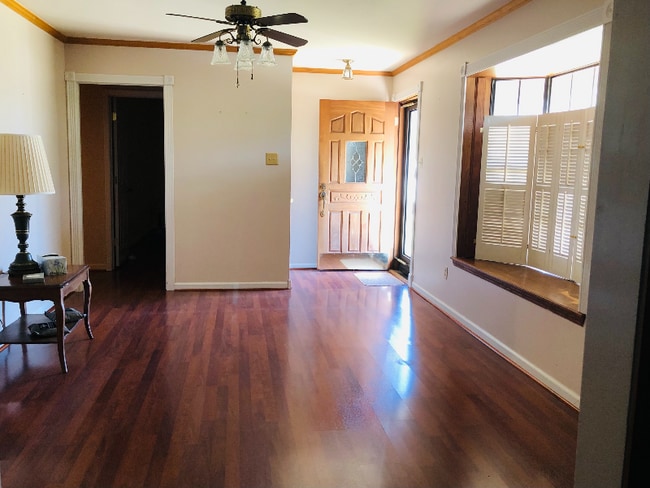 Building Photo - 506 K St