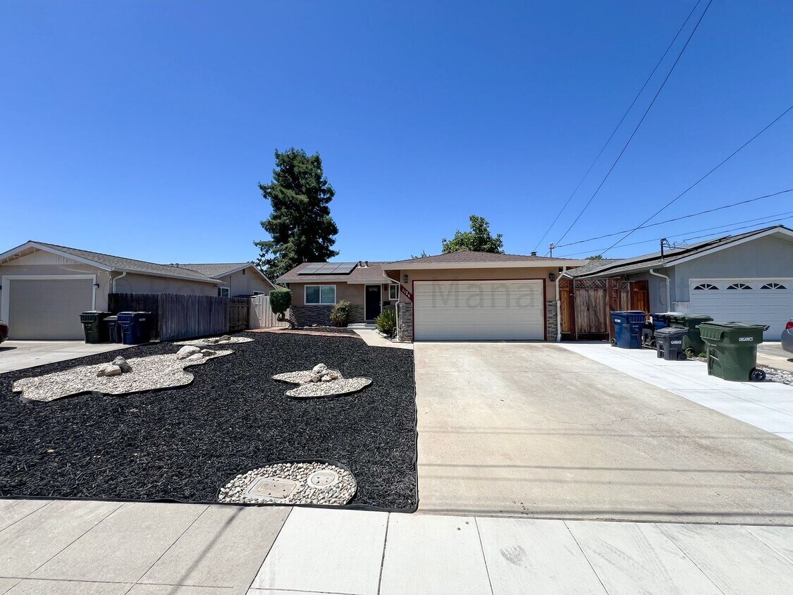 Foto principal - Newly Renovated Single-Family Livermore Home