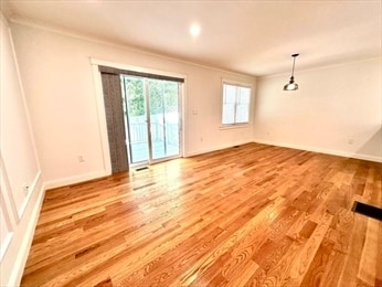 Building Photo - 16 Orchard View Cir