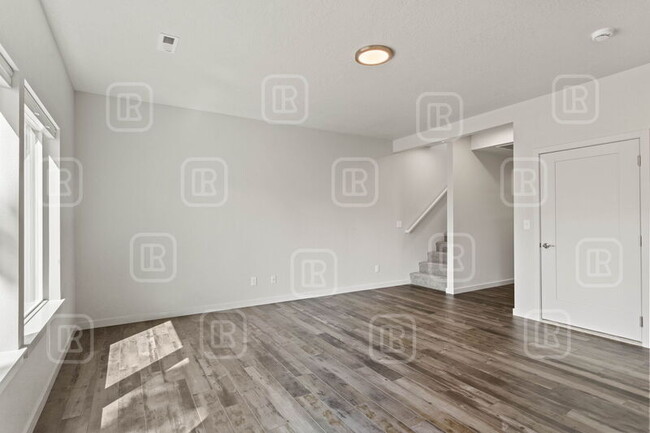 Building Photo - 312 Woodlawn Ln