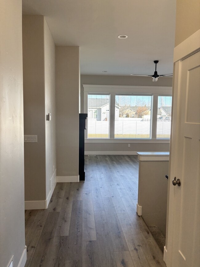 Foto del edificio - 187 Heaton Ln