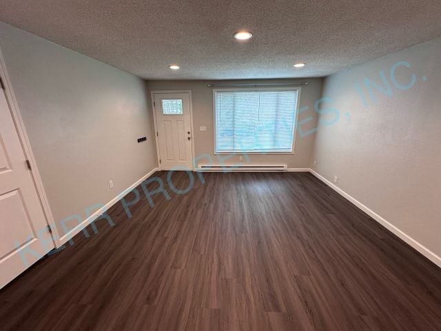 Foto del edificio - Charming 3-Bed Sanctuary in Milwaukie with Spacious 1052 Sq Ft Layout – A Cozy Retreat!