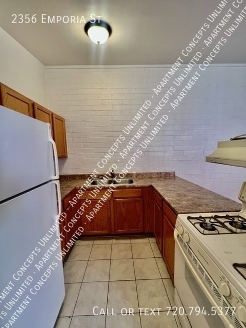 Foto del edificio - 2356 Emporia St