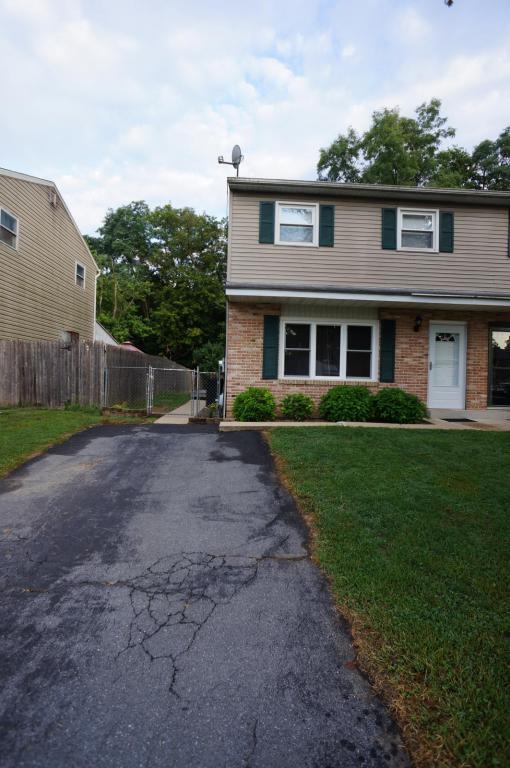 Primary Photo - 322 Juniper Street