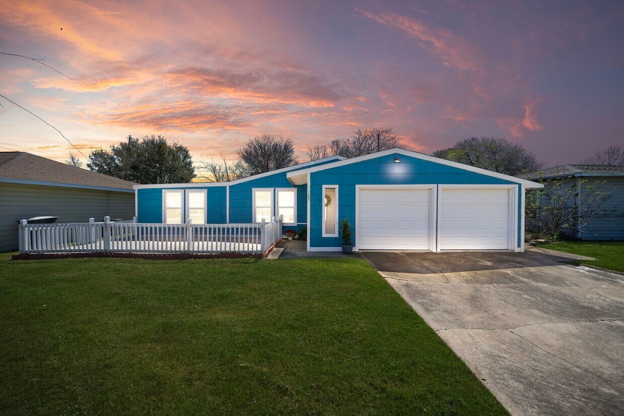 Foto principal - 105 Pompano Ave