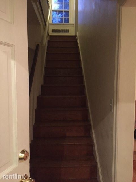 Building Photo - 3 br, 2 bath Apartment - 1208 Highland Avenue