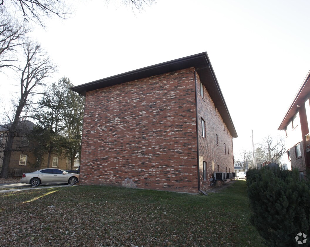 Foto del edificio - 3229 Holdrege St