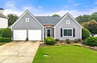 Building Photo - 1324 Pinebreeze Way