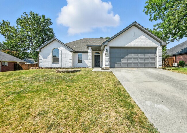 Foto del edificio - 2703 Whetstone Dr