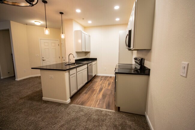 Building Photo - 3045 Blue Sky Cir