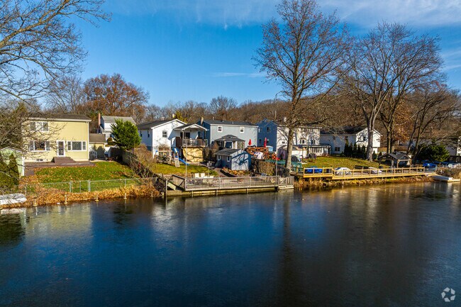 Residents of Wanaque can live around Rainbow Lake.