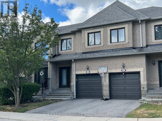 Building Photo - 2250-2250 Rockingham Dr