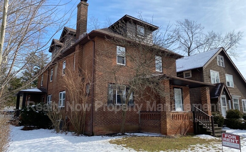 Primary Photo - 3444 E Scarborough Rd