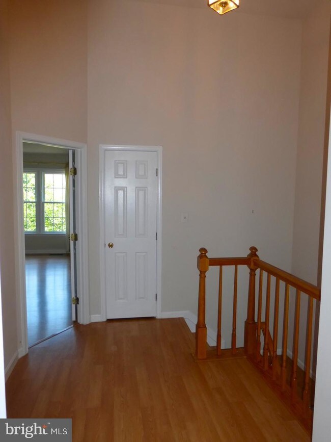 Foto del edificio - 1260 Quaker Hill Dr