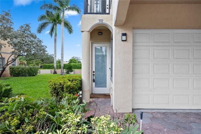 Foto del edificio - 12312 Royal Palm Blvd