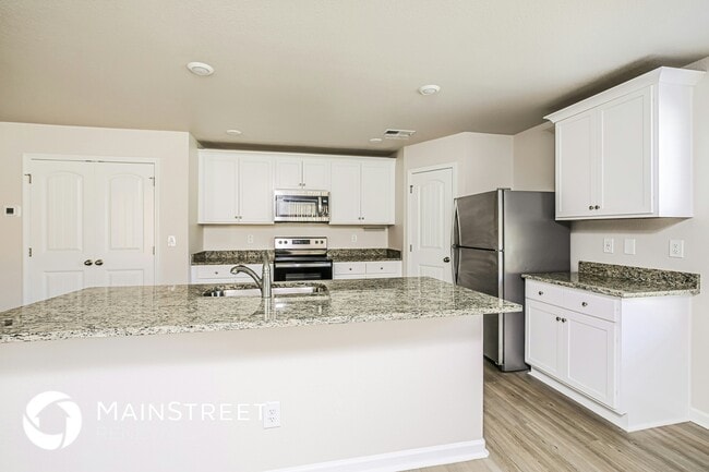 Building Photo - 135 Shallow Dr