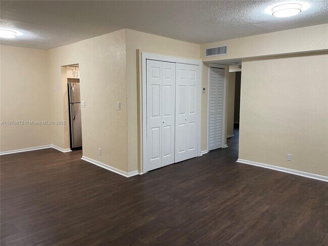 Foto del edificio - 7390 NW 38th St
