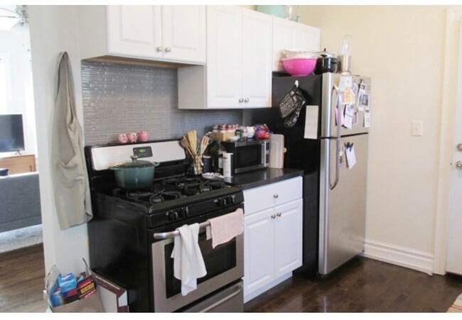 Foto del edificio - 2131 W Giddings St