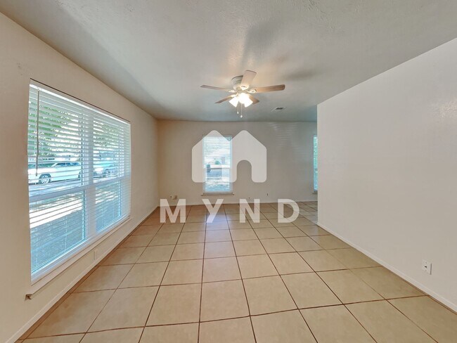 Foto del edificio - 611 Highland Ave Unit A