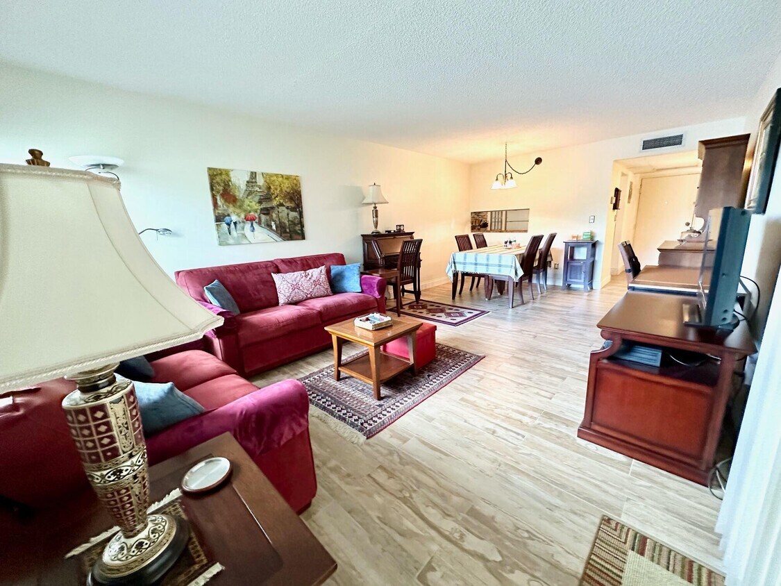 Foto principal - 824 SW 9th St Cir