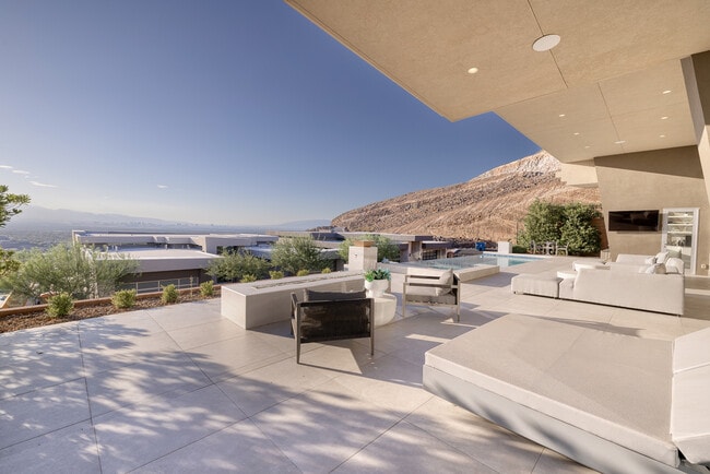 Building Photo - 663 Palisade Rim Dr