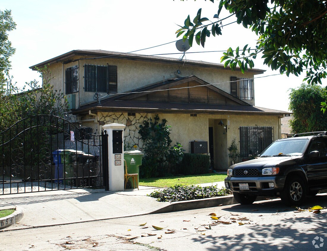 Foto del edificio - 646 Tularosa Dr