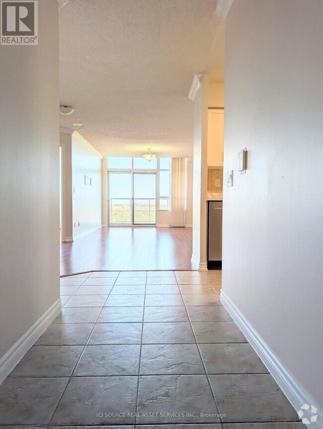Building Photo - 35-2435 Kingsbridge Garden Cir