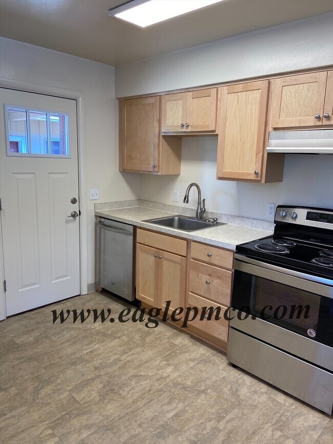 Foto del edificio - 6207 SE Harold St