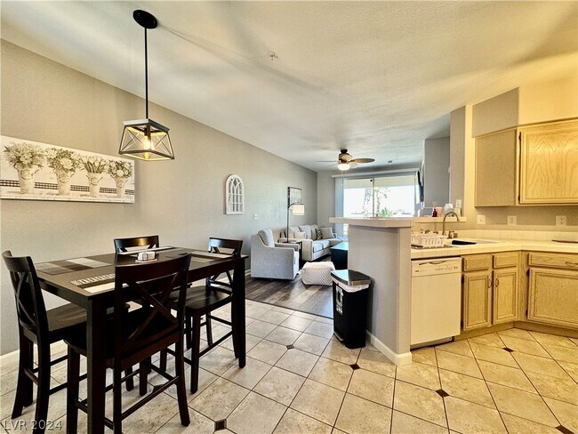 Building Photo - 7151 S Durango Dr