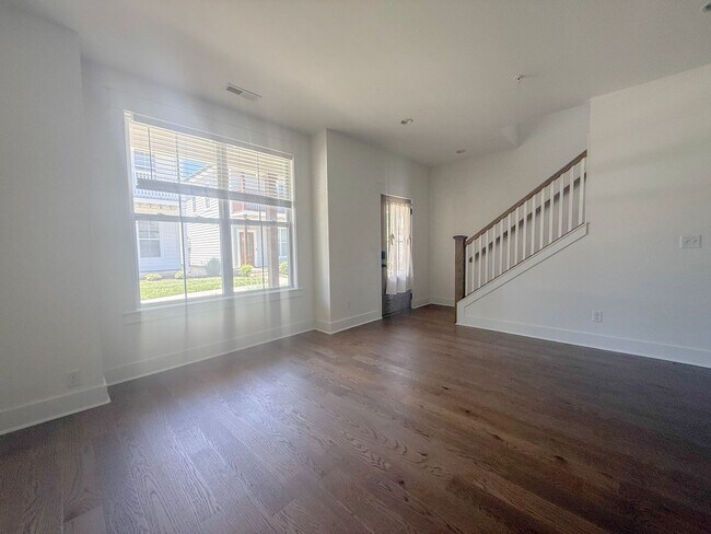 Foto del edificio - 3-Bedroom Townhome with Pool Access Near Downtown Cookeville