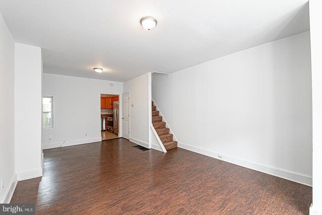 Building Photo - 1535 S Hicks St