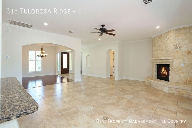 Building Photo - 315 Tulorosa Ridge