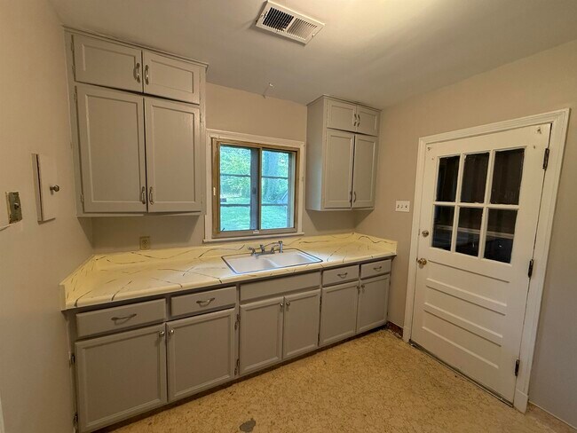 Building Photo - 3107 Ruby Ln