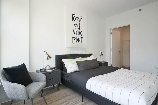 Foto del edificio - 830 W Van Buren St