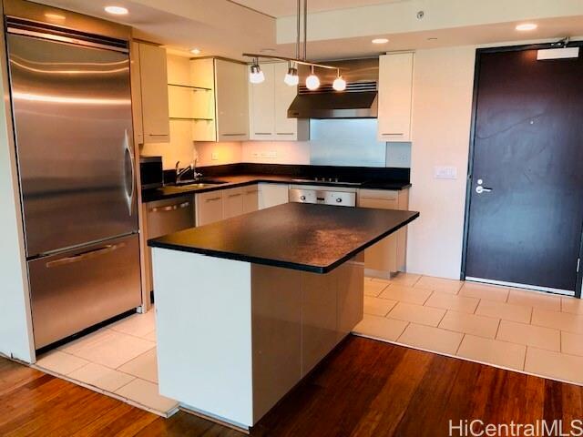 Foto principal - 1200 Queen Emma St