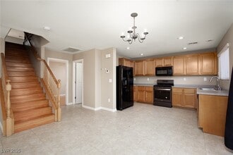 Building Photo - 2516 Courlan Dr