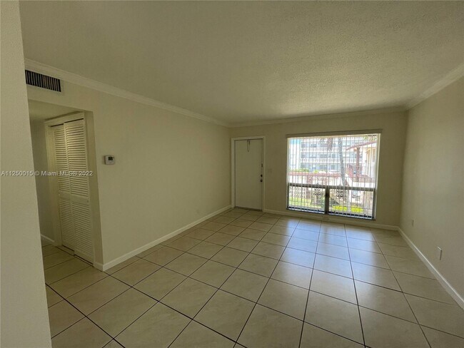 Foto del edificio - 3500 Jackson St