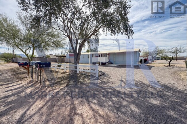 Foto del edificio - 2Bed/2Bath Mobile Home in Apache Junction! Ready for Immediate Move-In! -- NO HOA! RV PARKING!