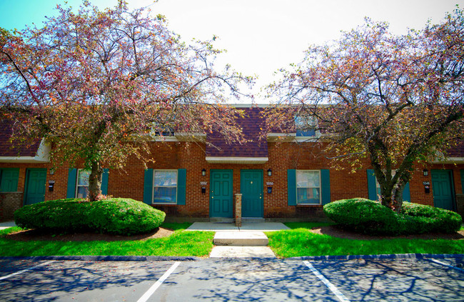 Foto del edificio - Pine Run Townhomes