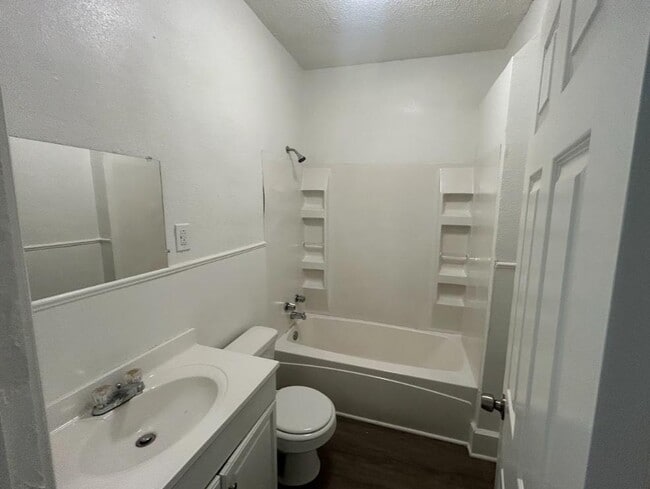Building Photo - 2511 20th Place Ensley
