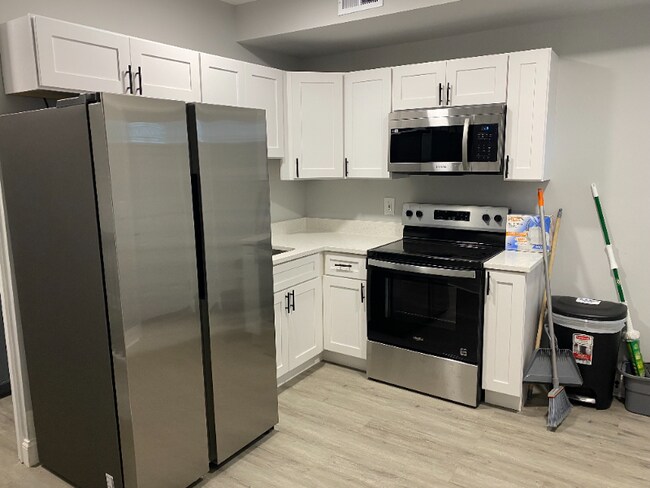 Foto del edificio - 5112 Belair Rd