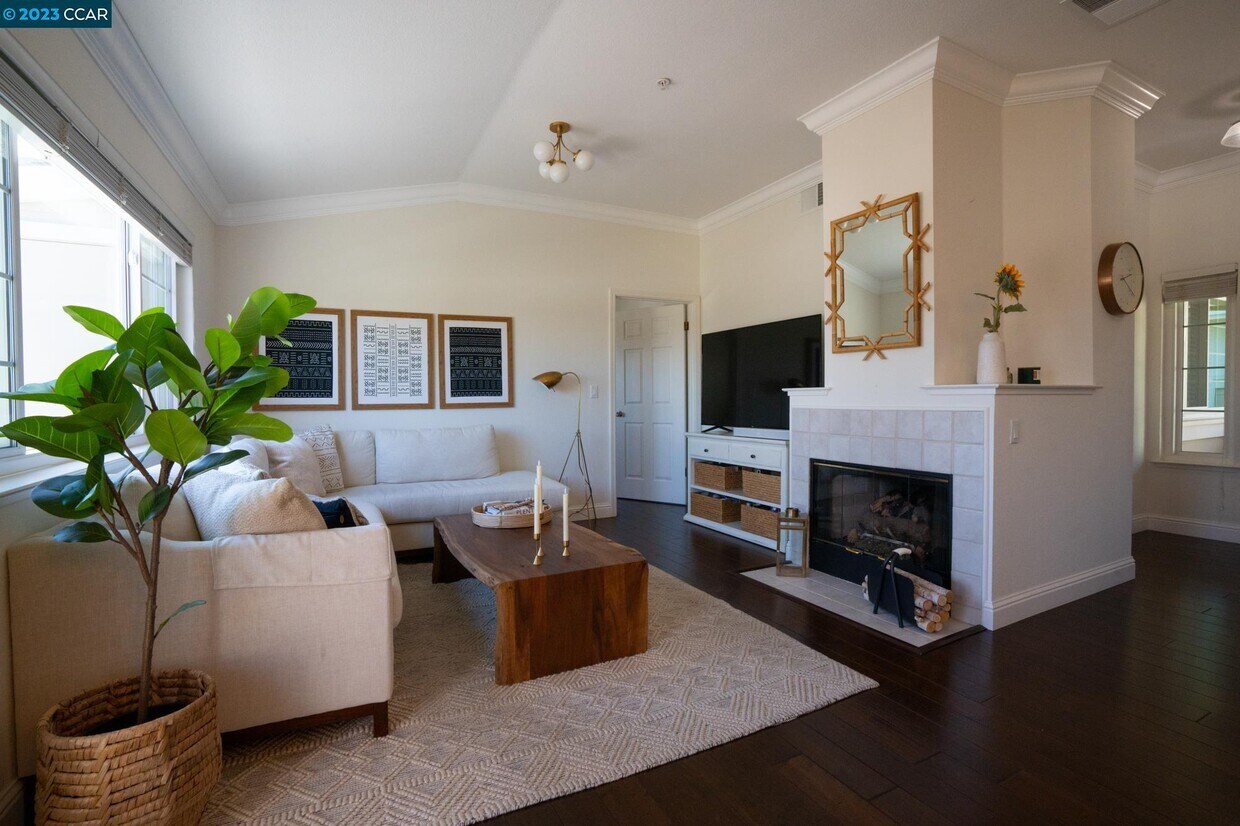 Foto principal - 221 Skyline Dr