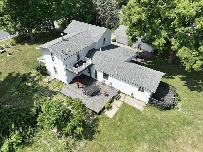 Foto del edificio - 4725 E North Territorial Rd