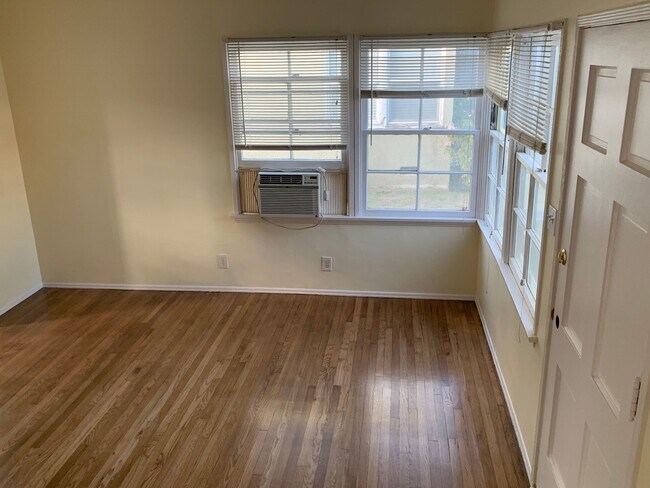 Building Photo - 15721 Halldale Ave