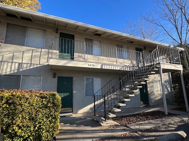 Foto del edificio - 1425 Locust St