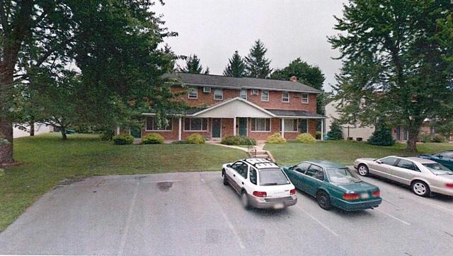 Foto principal - 239 N Plum St