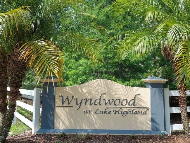 Foto del edificio - 2149 Winterset Dr