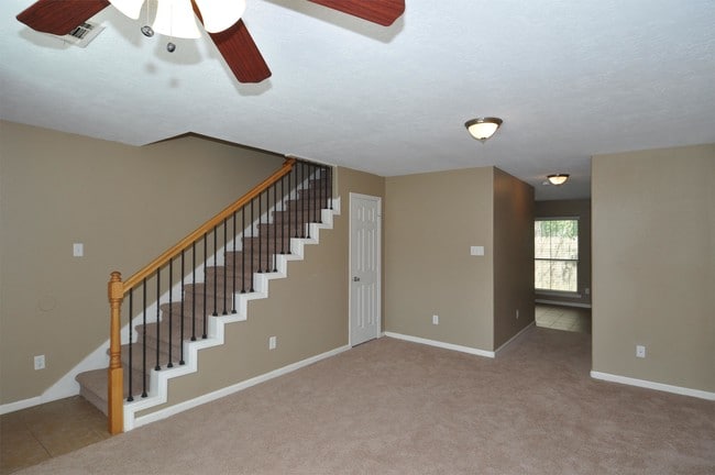 Building Photo - 21461 W Wallis Dr