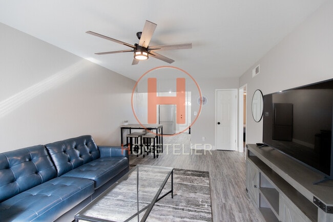 Photo - 2812 N 17th Pl Apartment